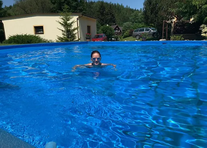 Chotevice * Hostinné